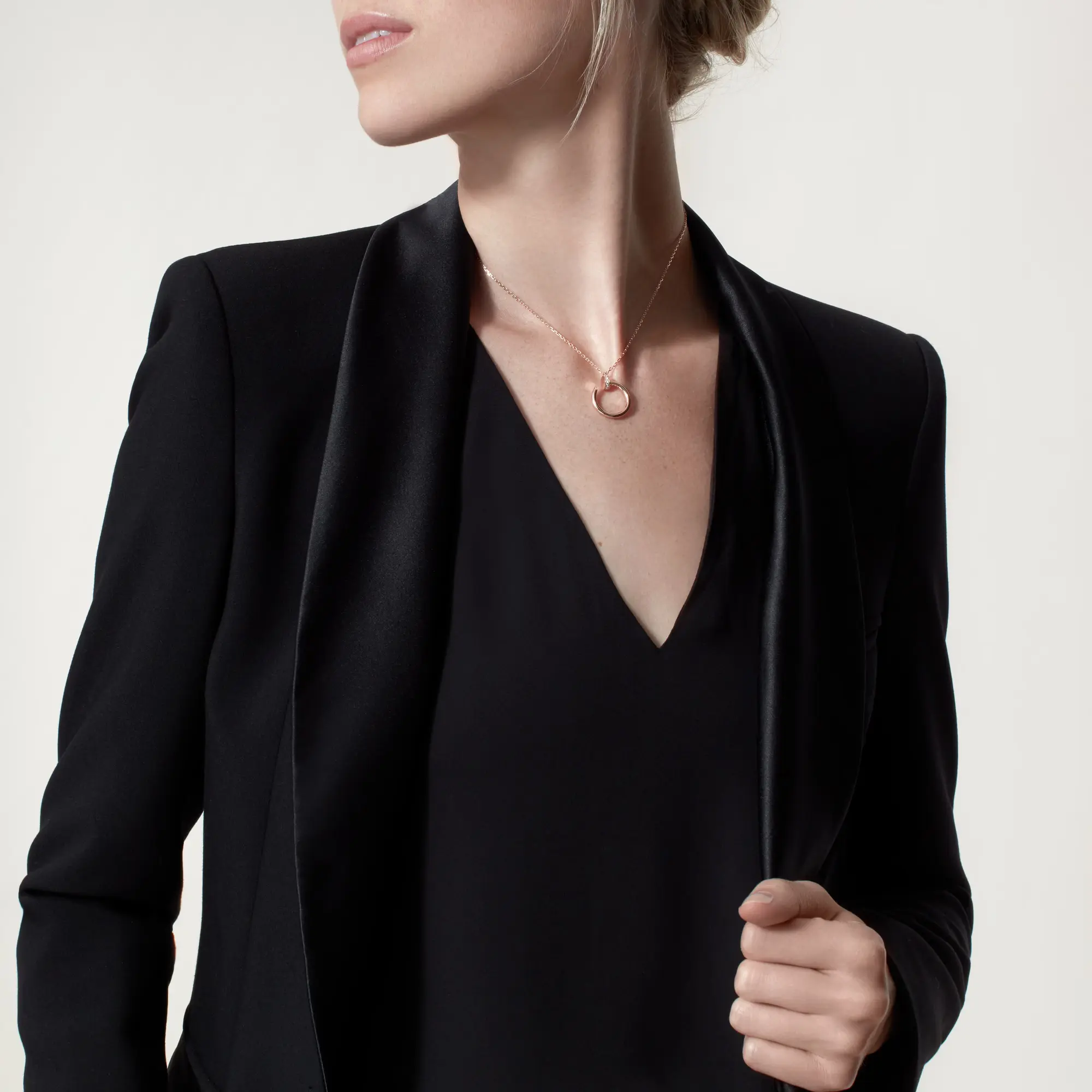 Dây Chuyền Đinh, 14 Kim Cương – Cartier - J2318937 5