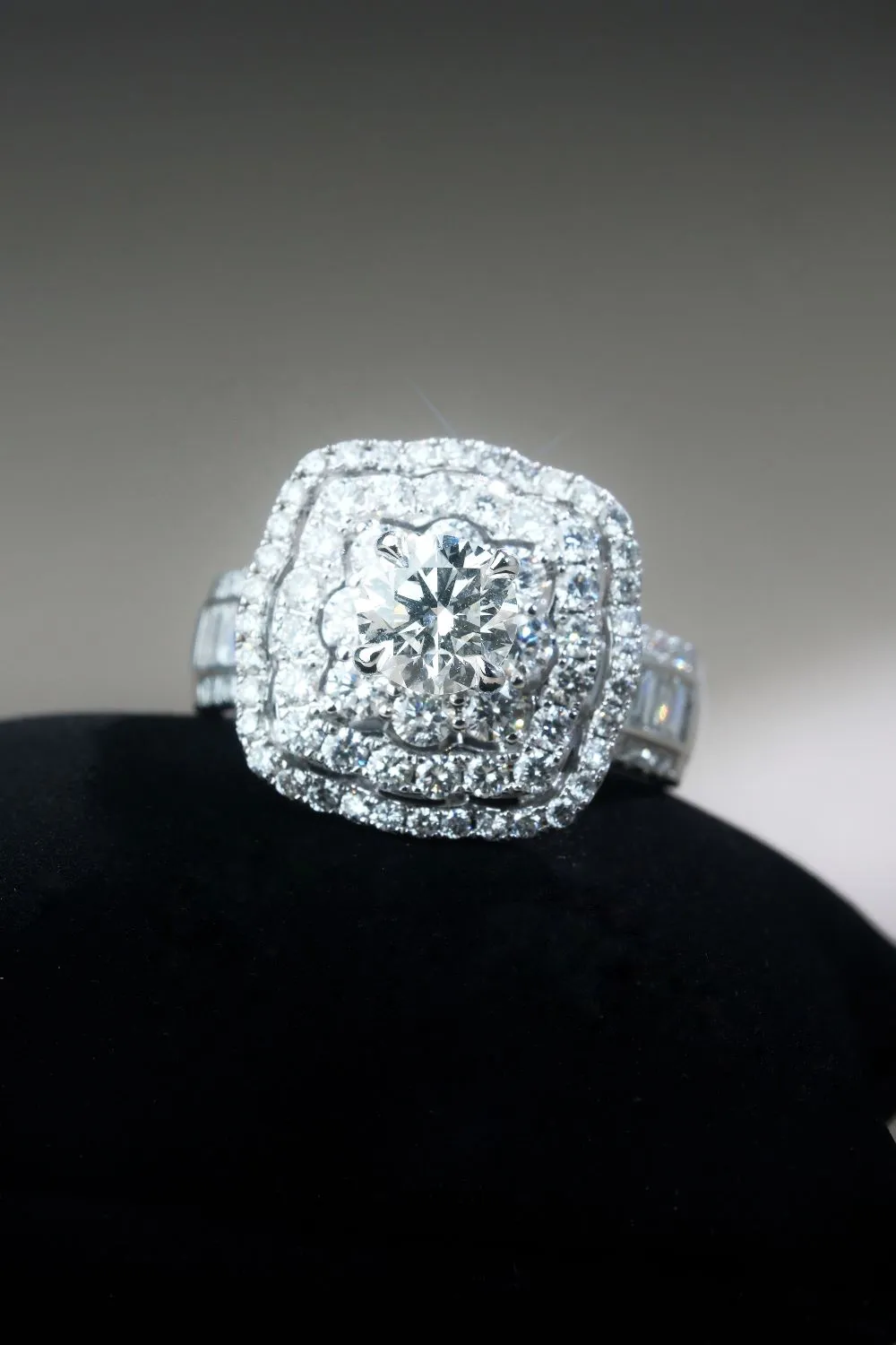 Nhẫn nữ kim cương tự nhiên GIA 2477668882 3