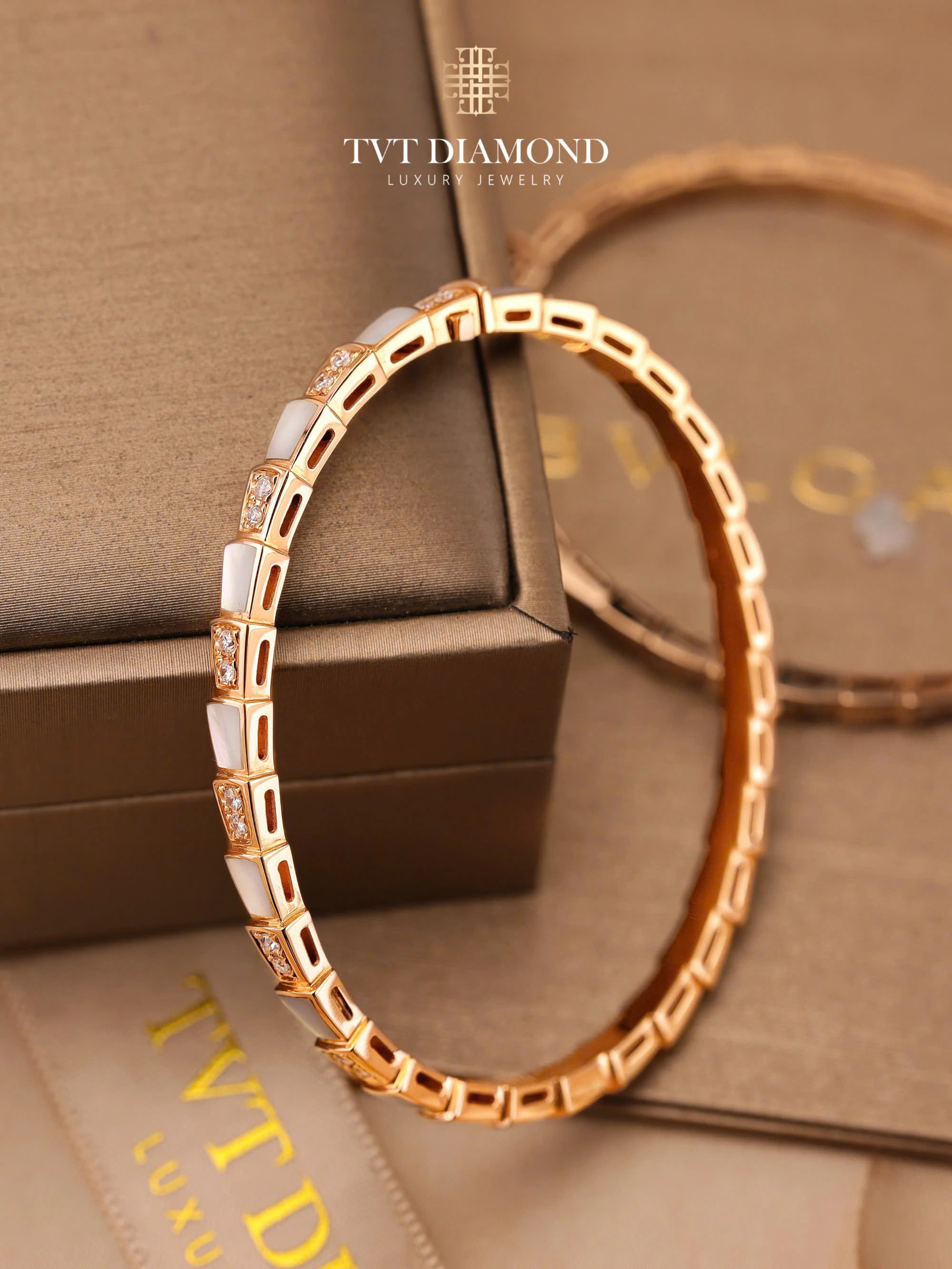 LẮC TAY BVLGARI 2