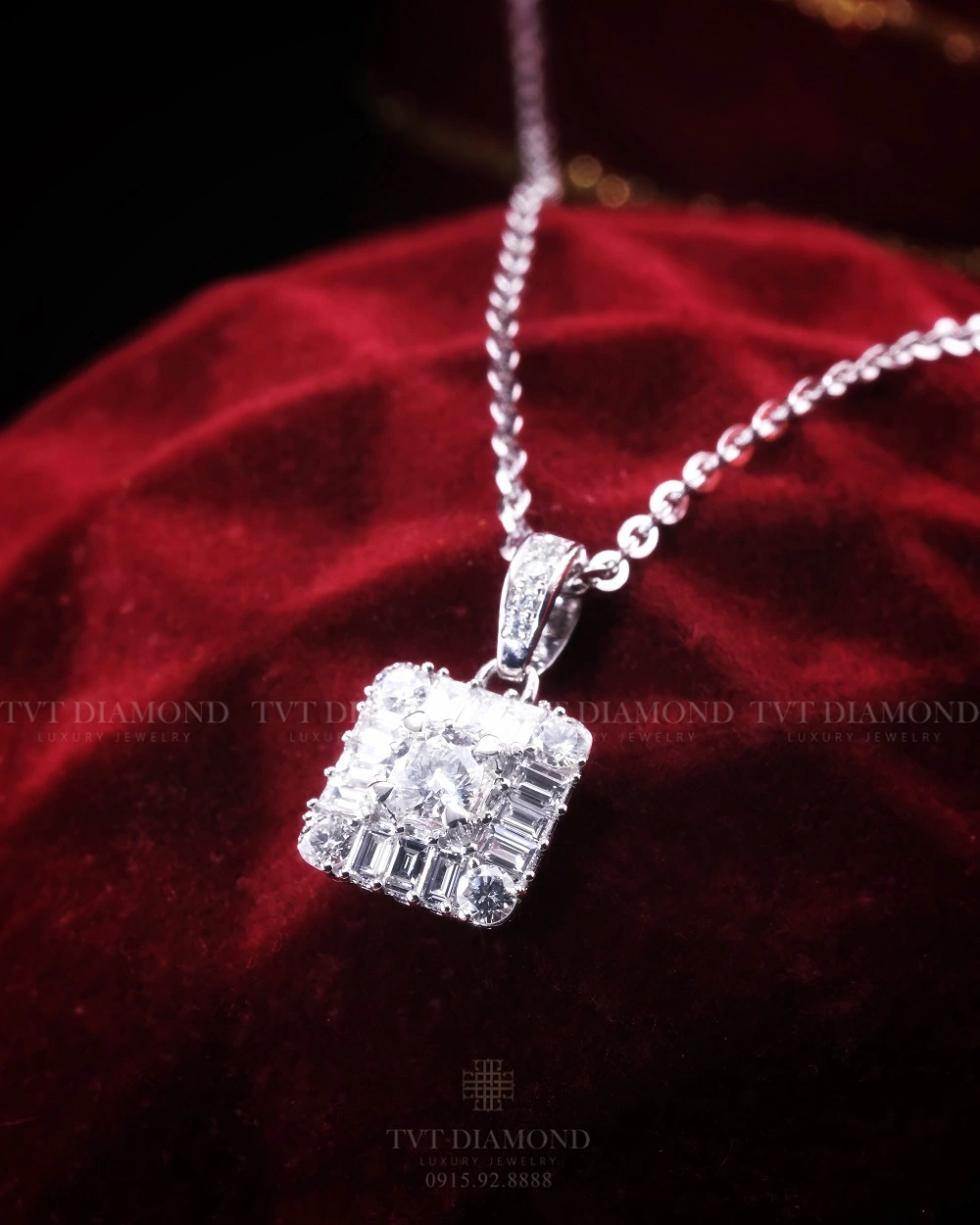 Dây chuyền kim cương vuông gắn GIA: 6535180671 2