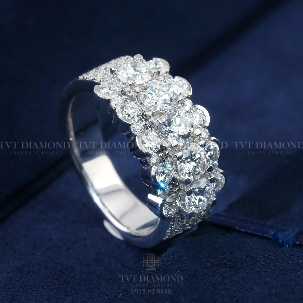 Nhẫn kết kim cương 4li nửa vòng 2