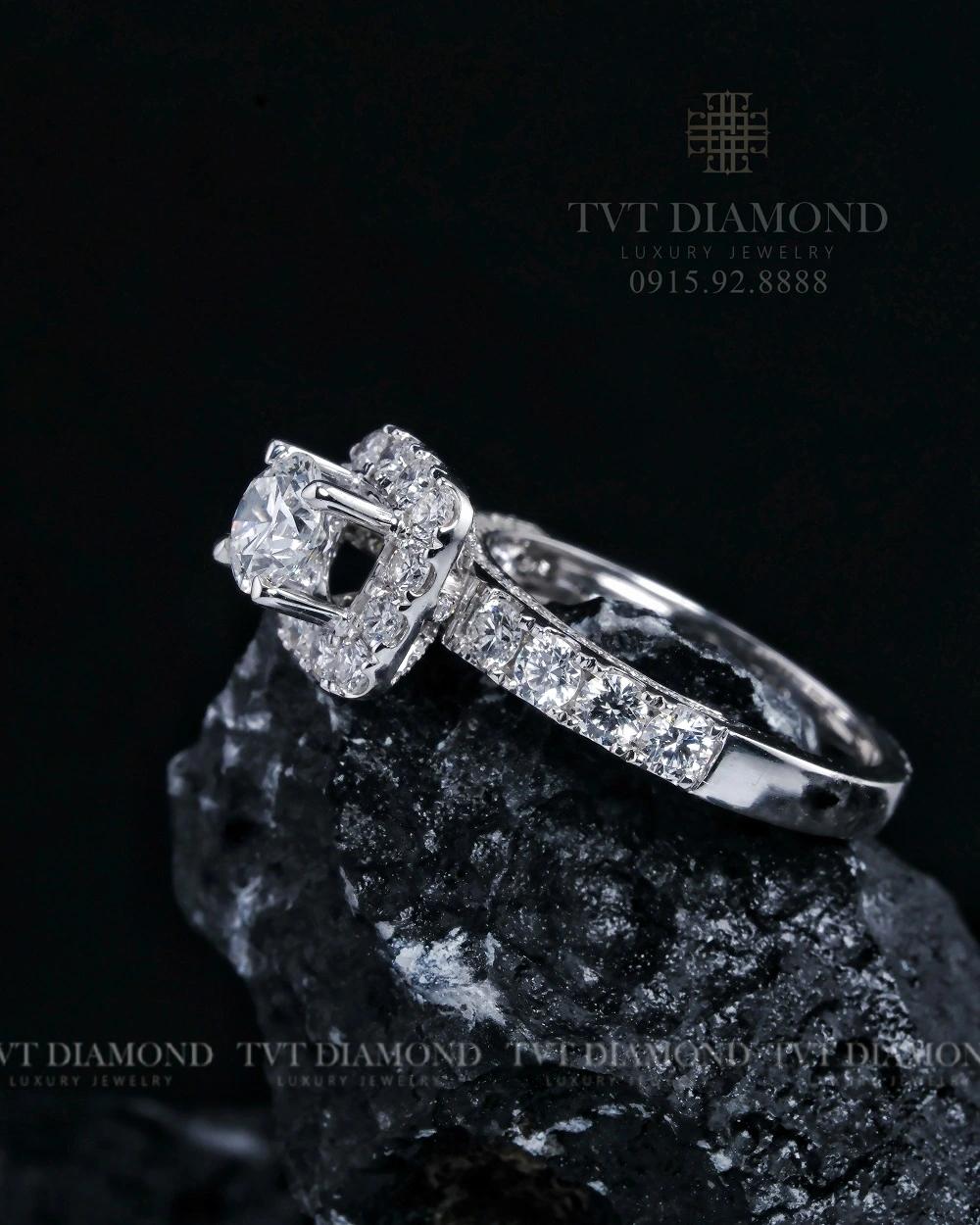 Nhẫn kim cương ổ halo vuông ( GIA 2536532051 ) 2