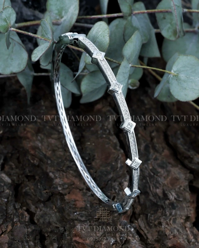 Lắc tay kim cương vòng cứng dáng vuông bản nhỏ nửa vòng - 24VDG21000 