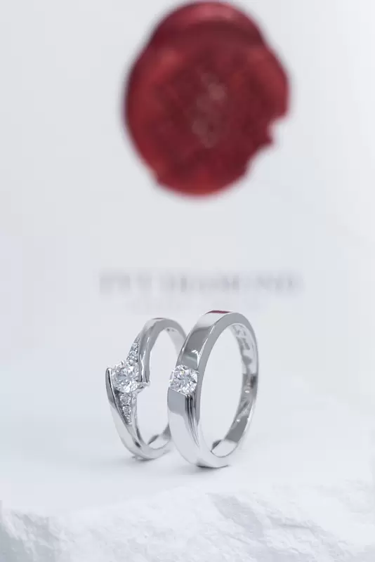 Nhẫn Cưới Vàng Trắng, 6 Kim Cương - TVT Diamond - G301634